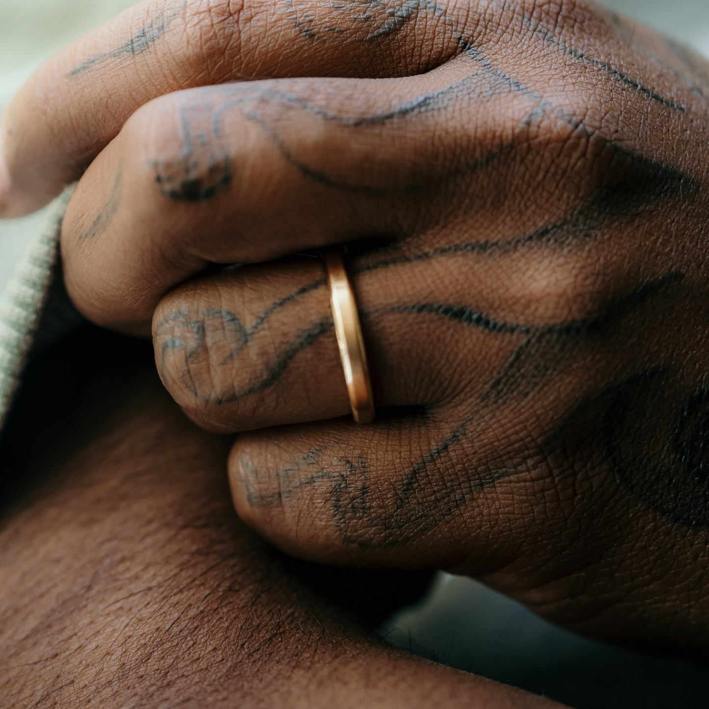 3mm men's wedding band in gold