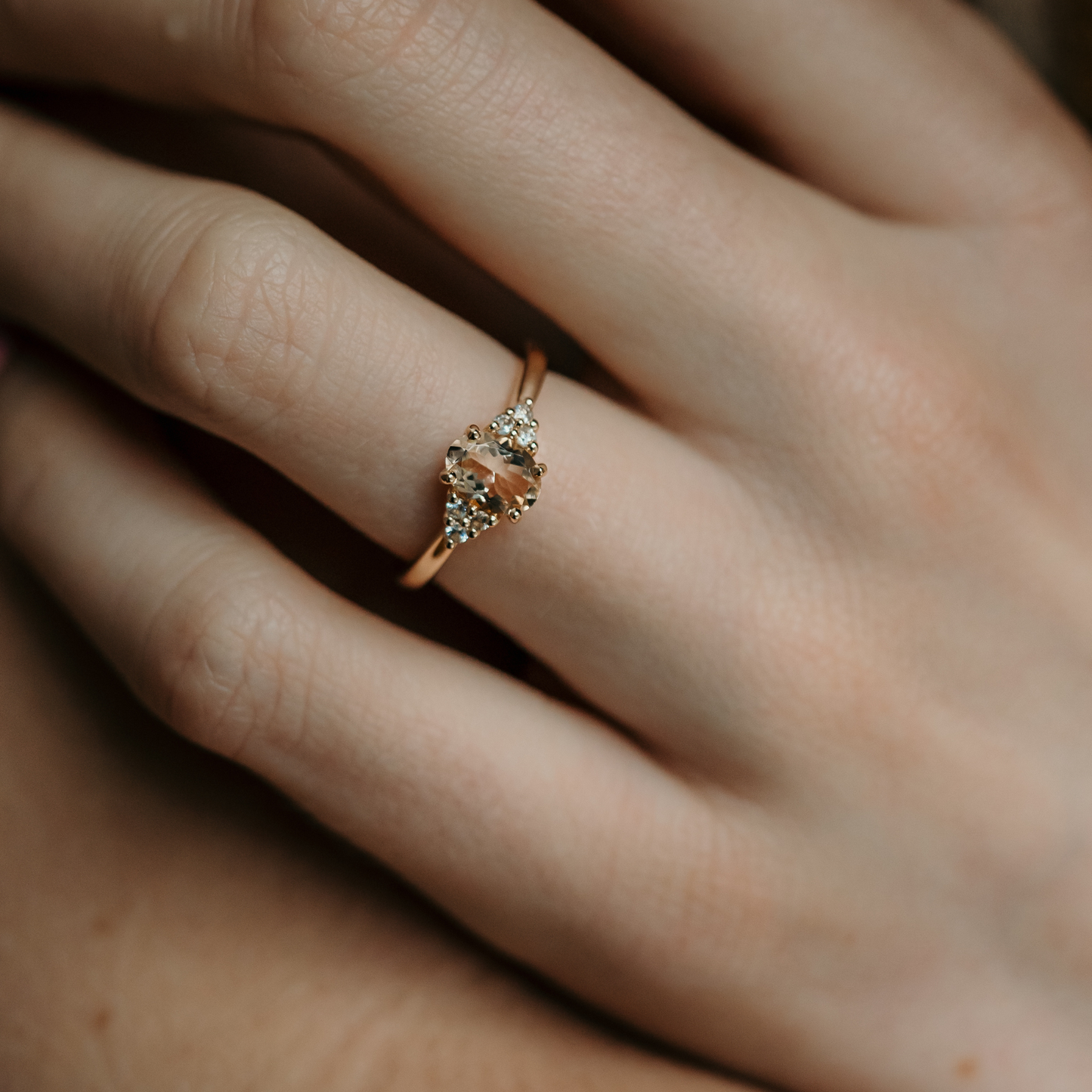 Mozennite white sapphire rose gold