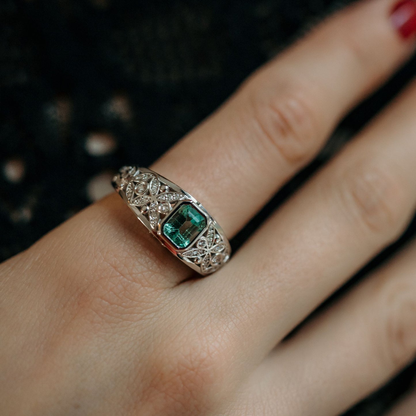 butterfly pattern ring with diamond