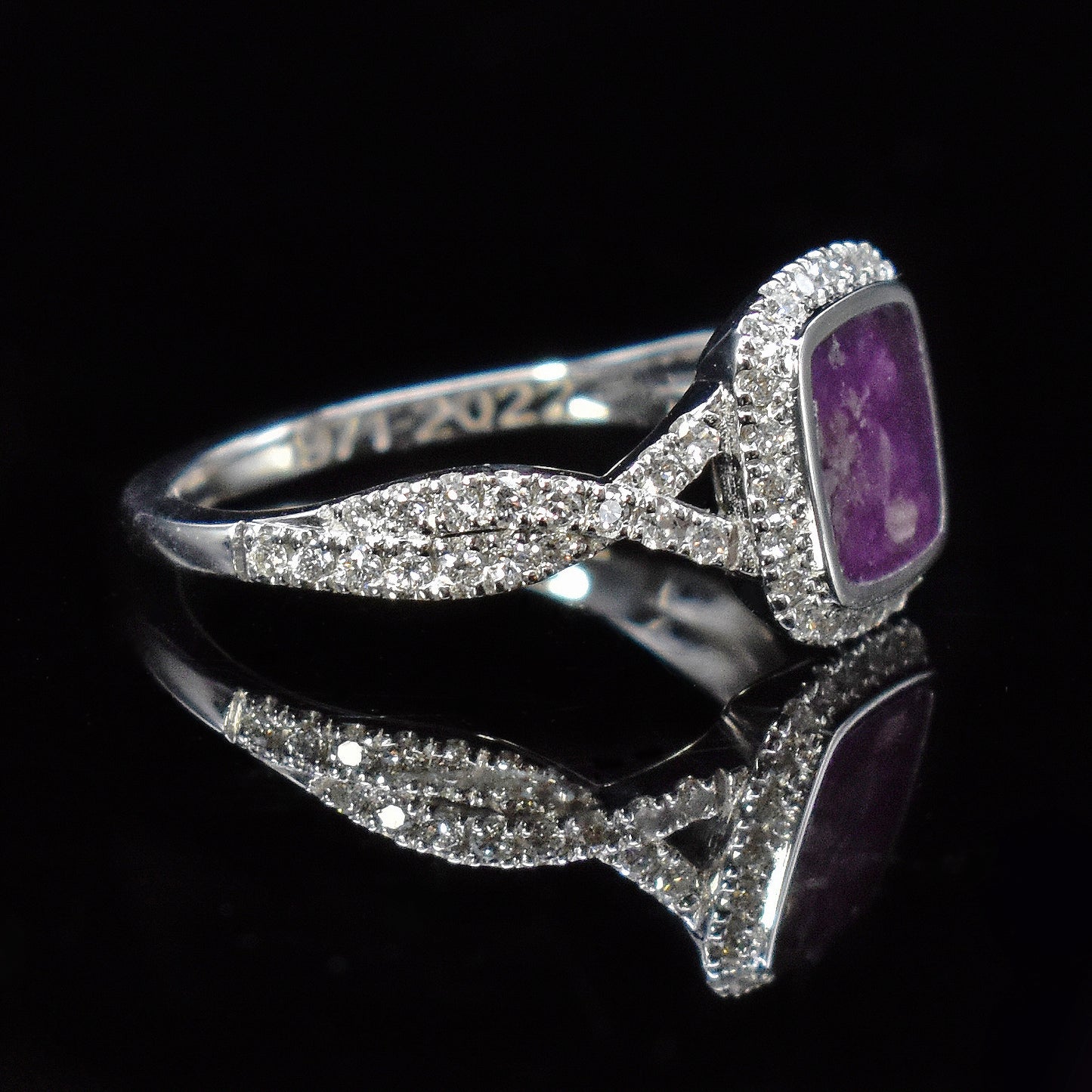 mourning jewelry for child loss and pet loss made with resin
