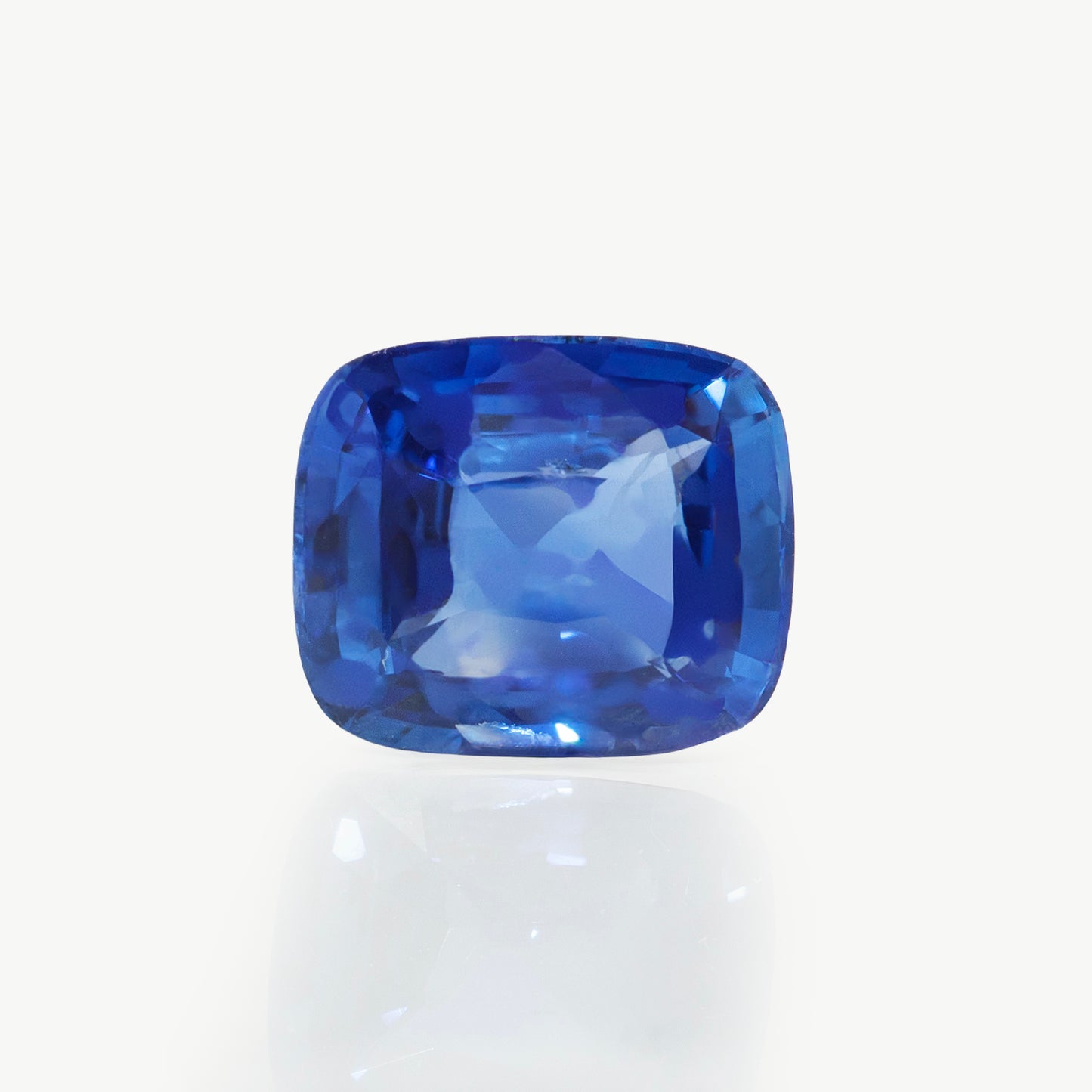 natural blue sapphire loose gemstone medium blue