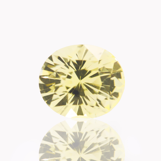 natural no heat yellow sapphire, loose gemstone. 2.57ct oval
