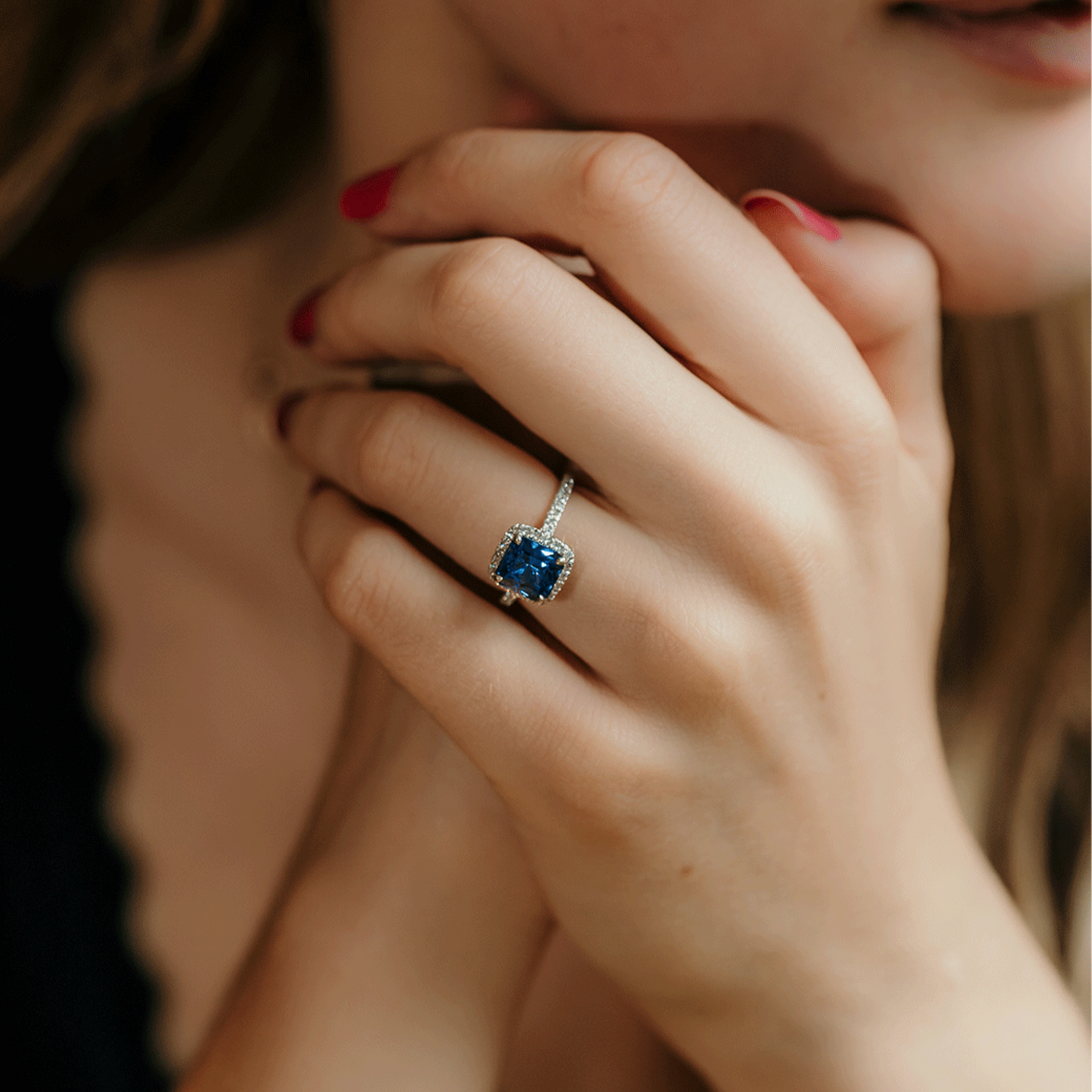 sapphire and diamond engagement ring