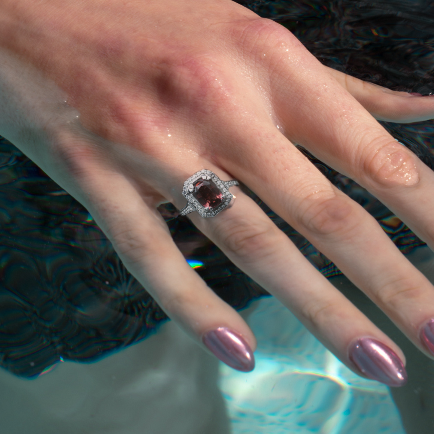 Art deco cut engagment ring 