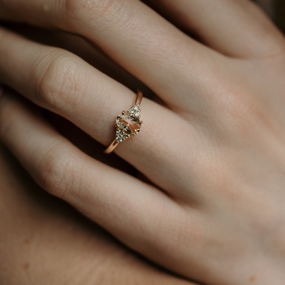 Mozennite white sapphire rose gold