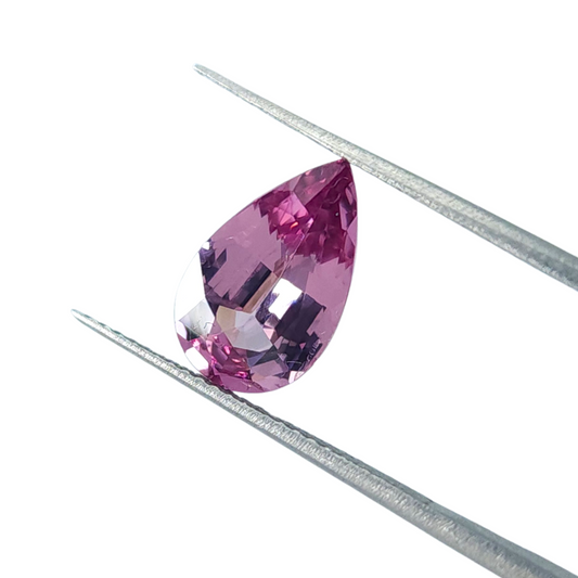 Pear cut pink garnet gemstone 2cts
