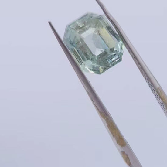 no heat light green sapphire, emerald cut sapphire 3cts