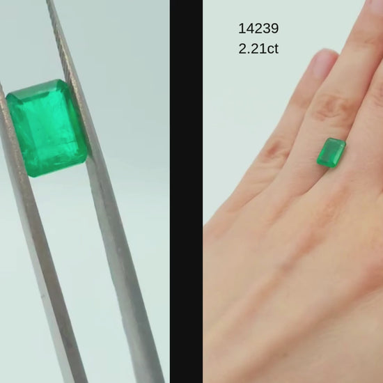 2.21ct emerald gemstone emerald cut