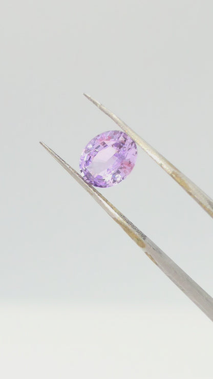 2.1ct Lavender sapphire, oval cut gemstone, purple with slight pink undertones