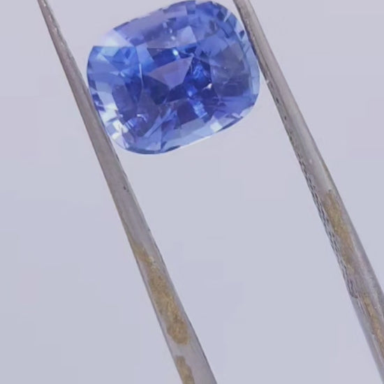 Ceylon blue sapphire, heated gemstone for engagement ring