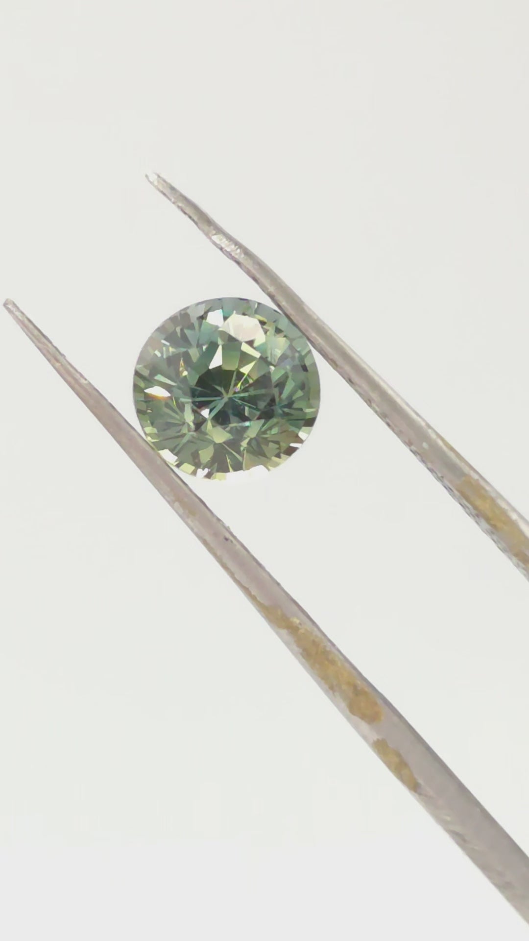 Green, teal sapphire, round gemstone for ring