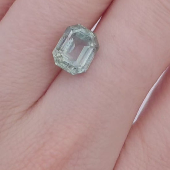 3.52ct mint green sapphire loose gemstone, no heat for ring