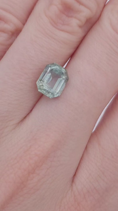 3.52ct mint green sapphire loose gemstone, no heat for ring