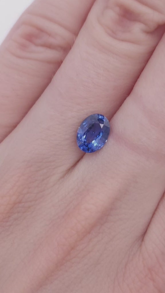 medium blue sapphire, natural for engagement ring