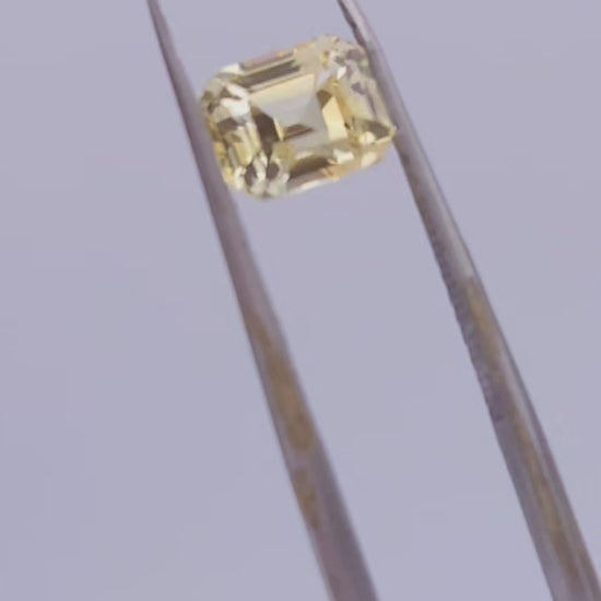 High quality natural sapphire yellow, emerald cut