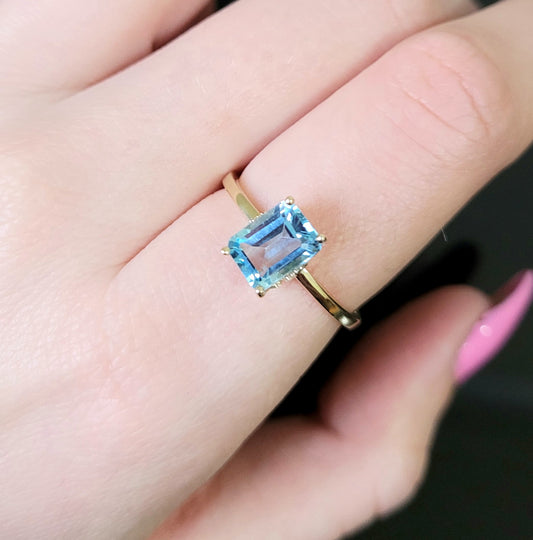 Mini topaz stackable ring