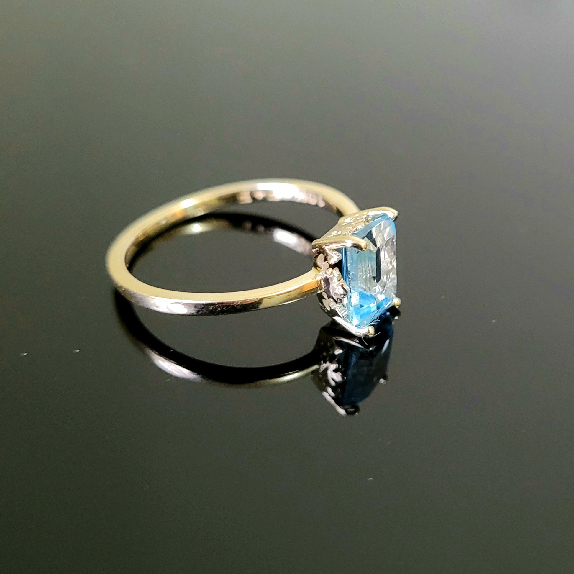 Stackable topaz cocktail ring