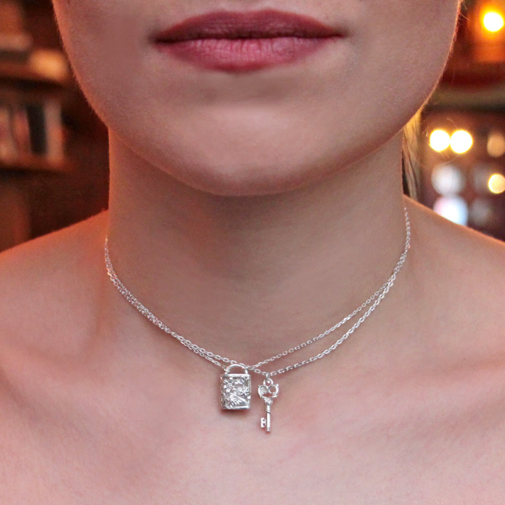 Choker necklace in silver