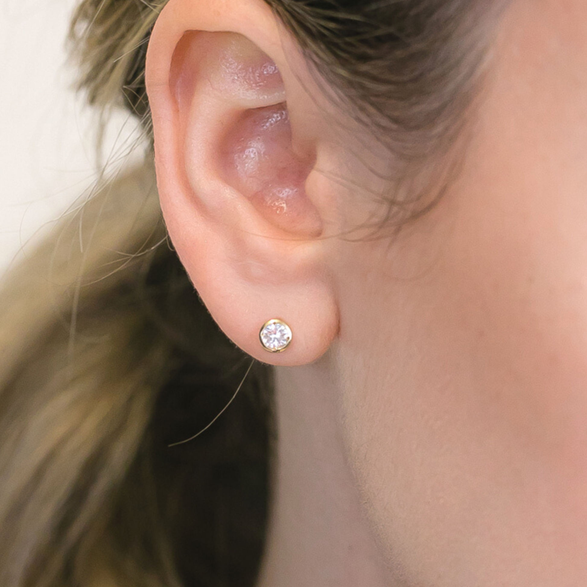 white sapphire stud earrings gold 14k