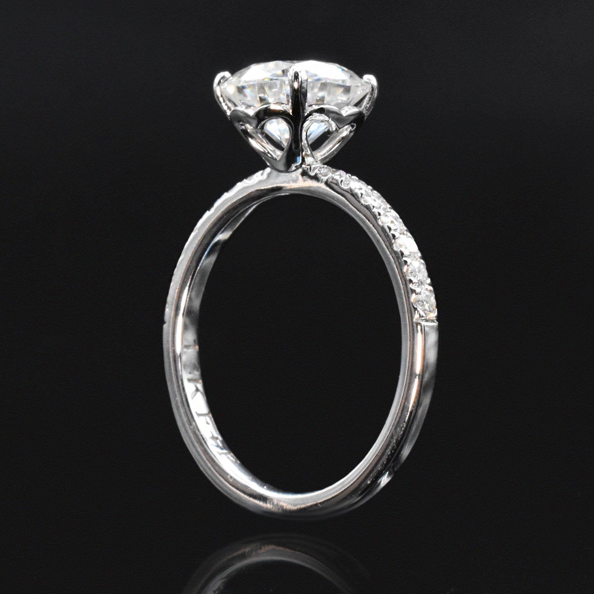 Queen hot sale cut diamond