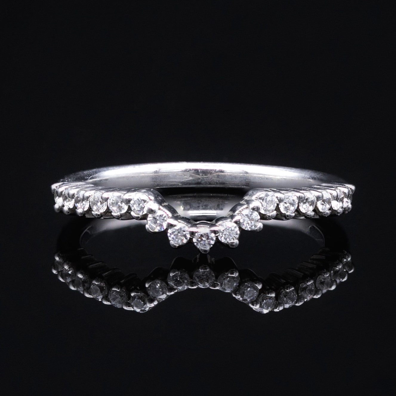 diamond chevron wedding band