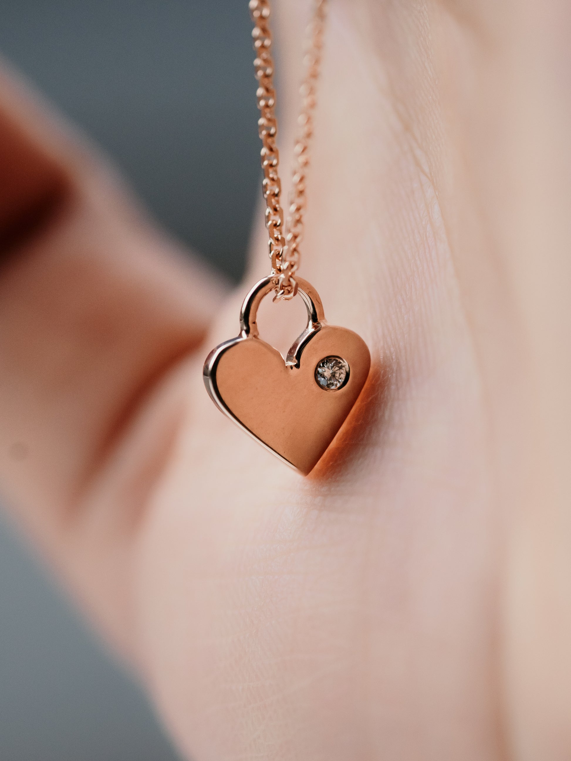 mothers day gift necklace heart shaped