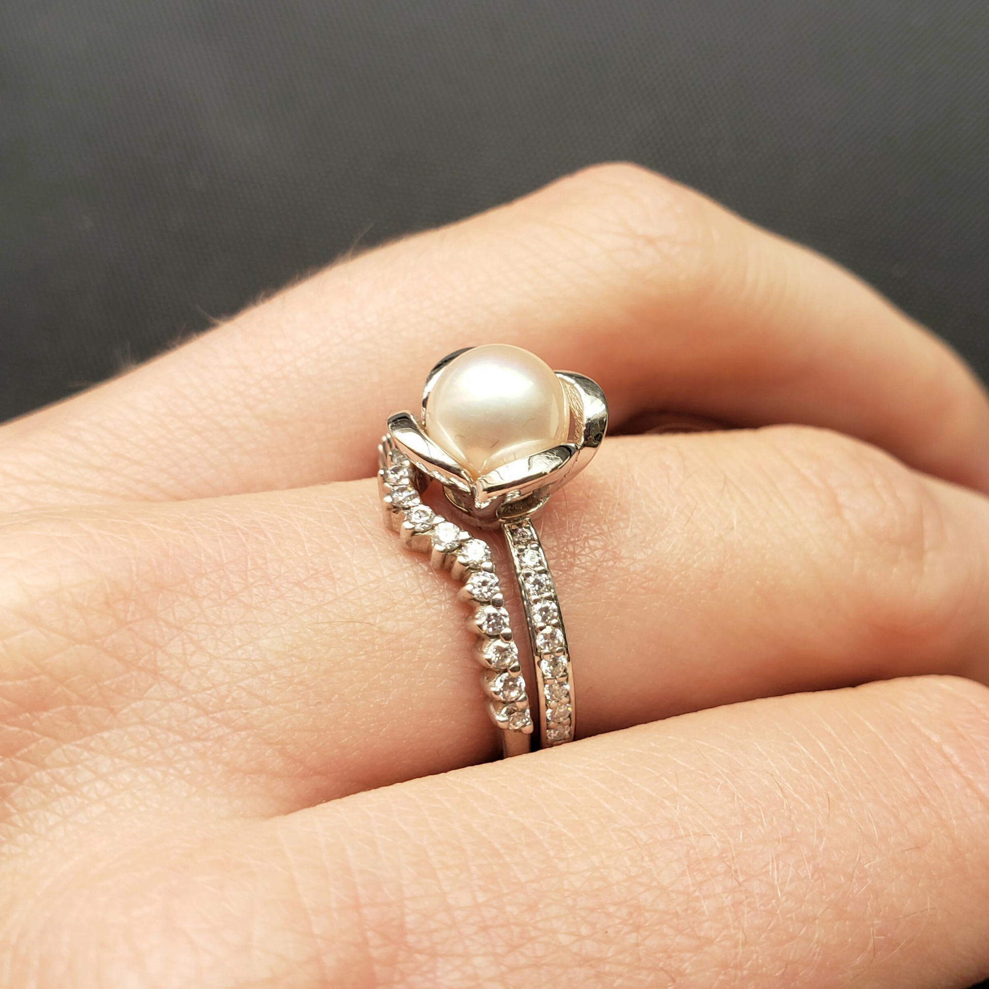 Pearl Engagement Ring with Diamonds in White Gold Fine and Flux