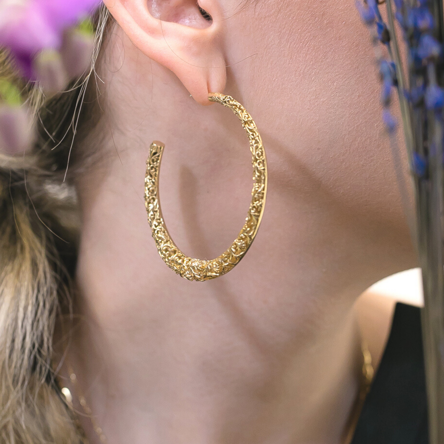 victorian pattern earrings solid gold